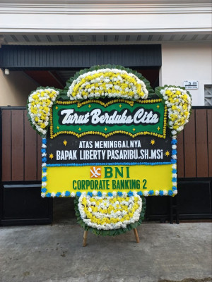Papan Bunga Duka di Cipayung Jaya