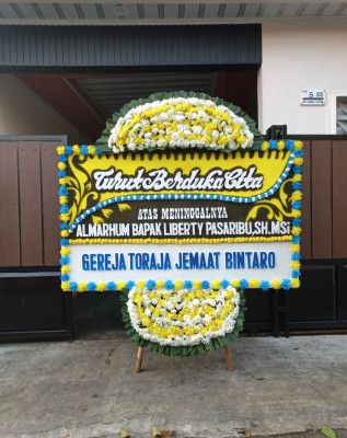 Papan Bunga Duka di Cipayung Jaya