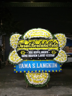 Papan Bunga Duka di Cipayung Jaya